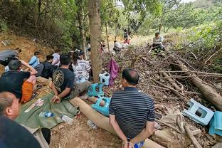 ?这差距……谢文能单刀不进懊恼时 韩国已开始反击现场教学射门